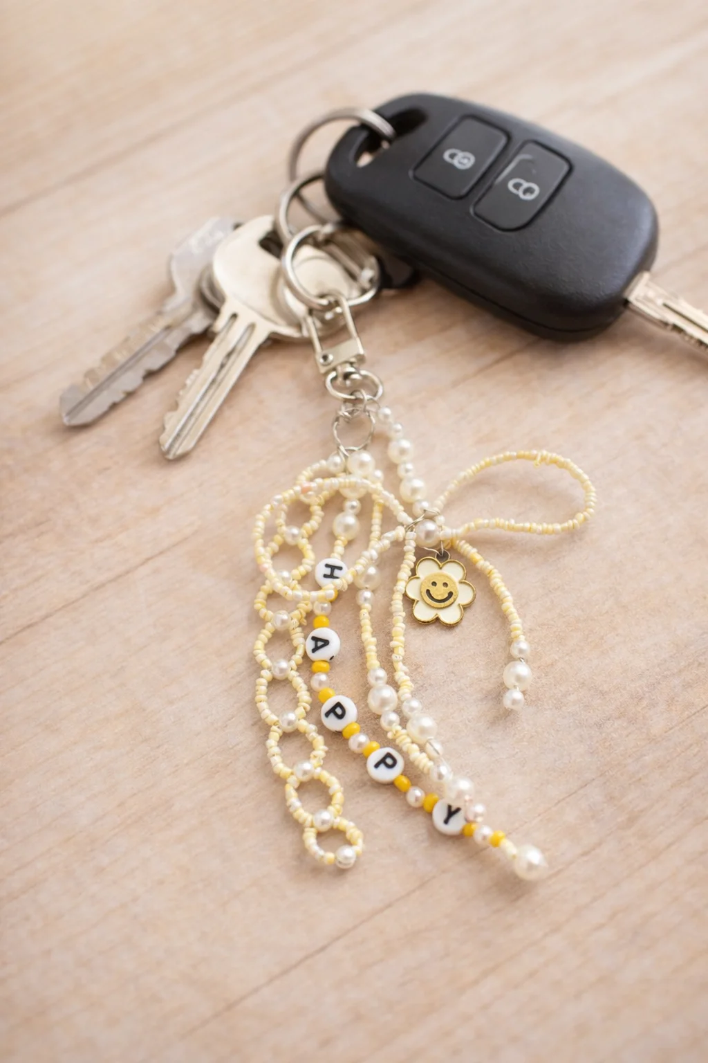 🌼Smiley Buttercup Keychain