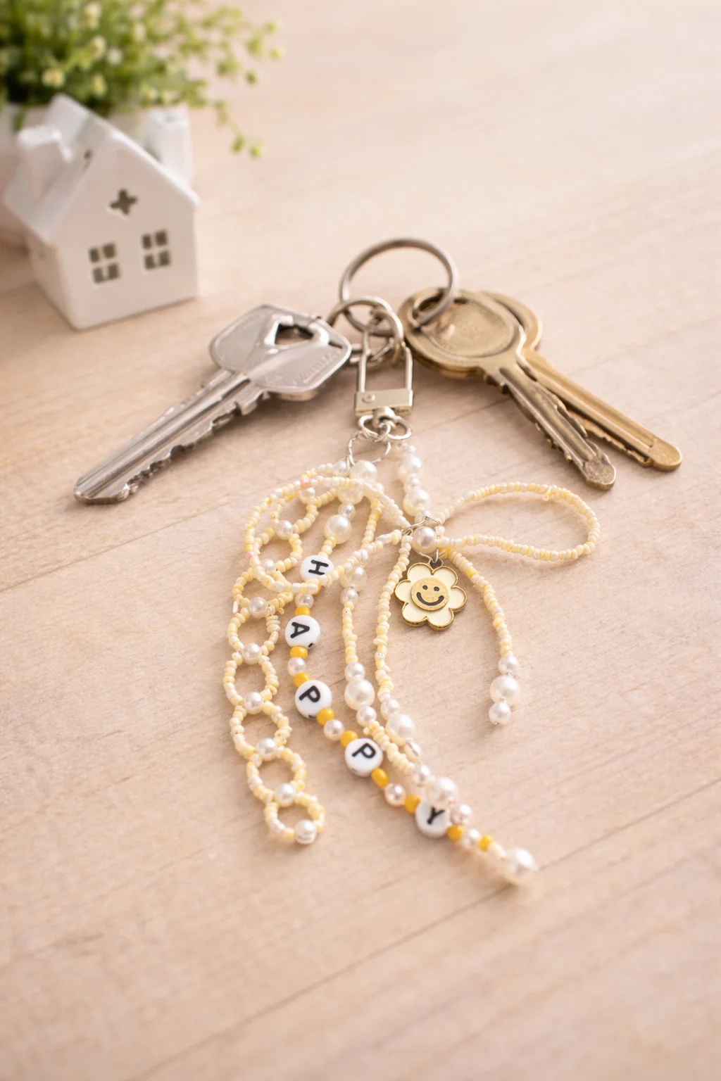 🌼Smiley Buttercup Keychain 4